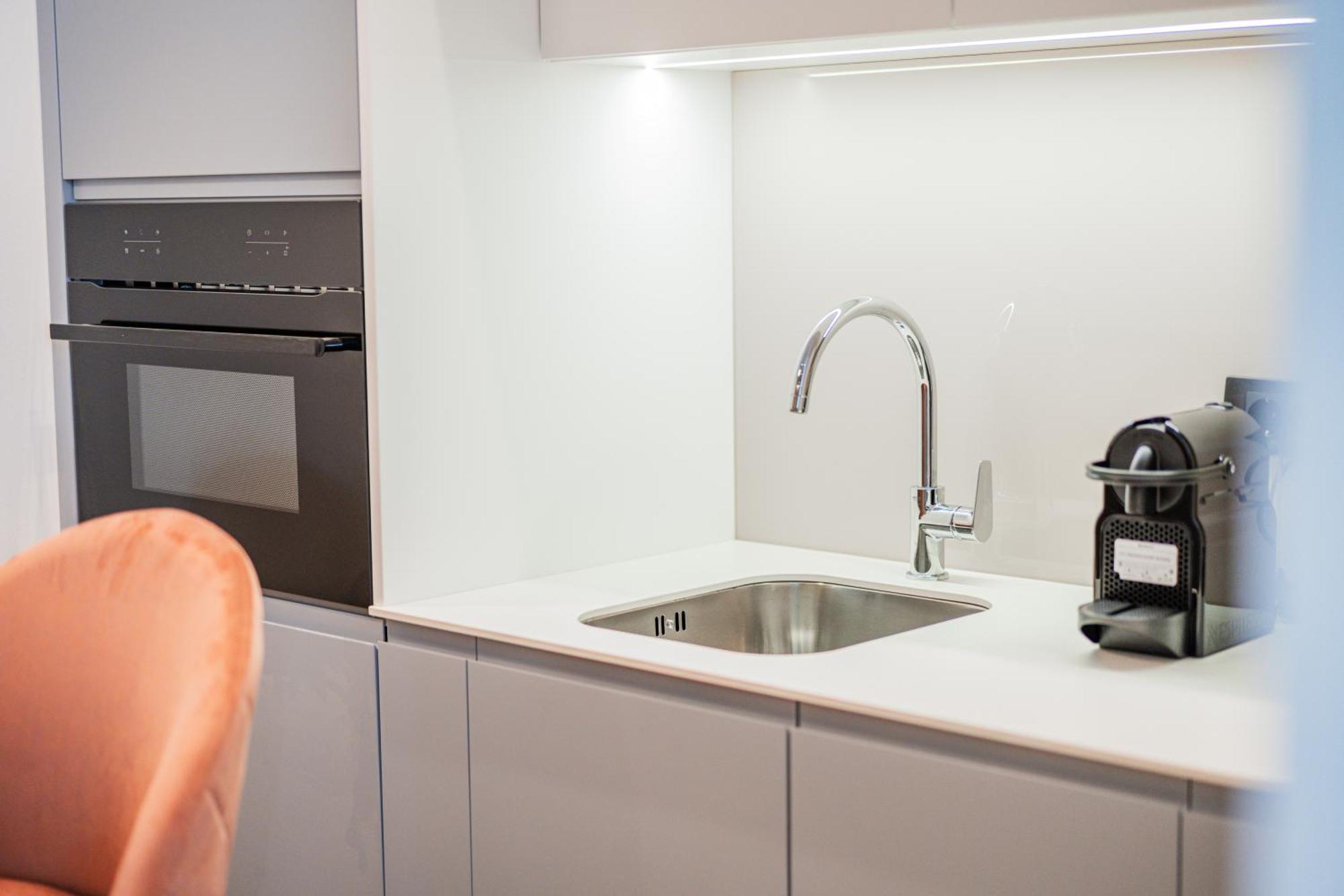 Zeus Design Apartments Schoenbrunn Вена Экстерьер фото